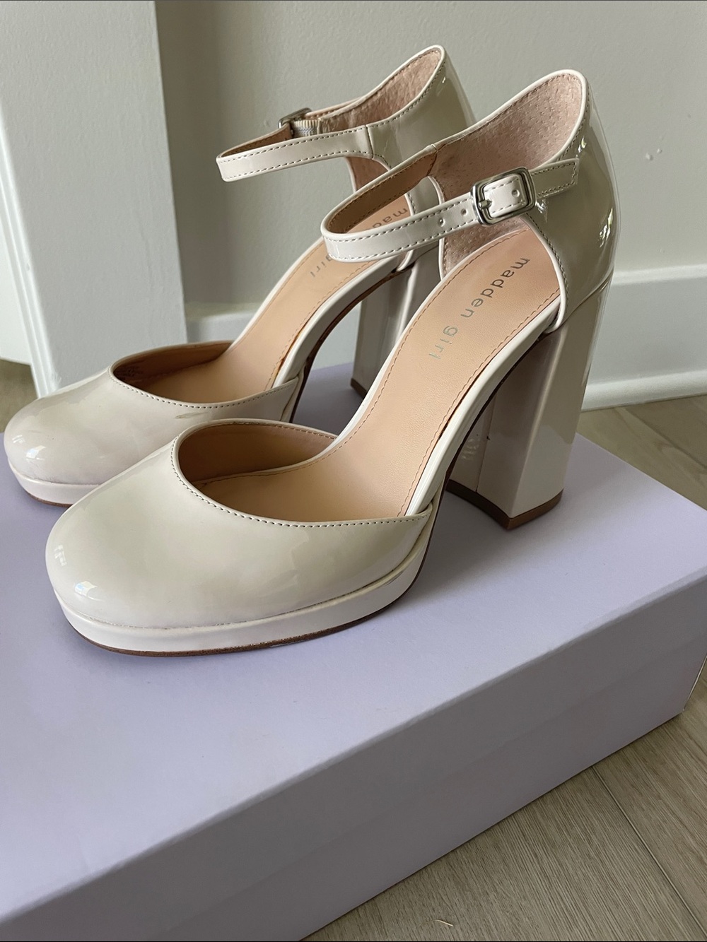 Madden Girl Unaa Bone color Patent Ankle-Strap Platform Block Heels Sz 7